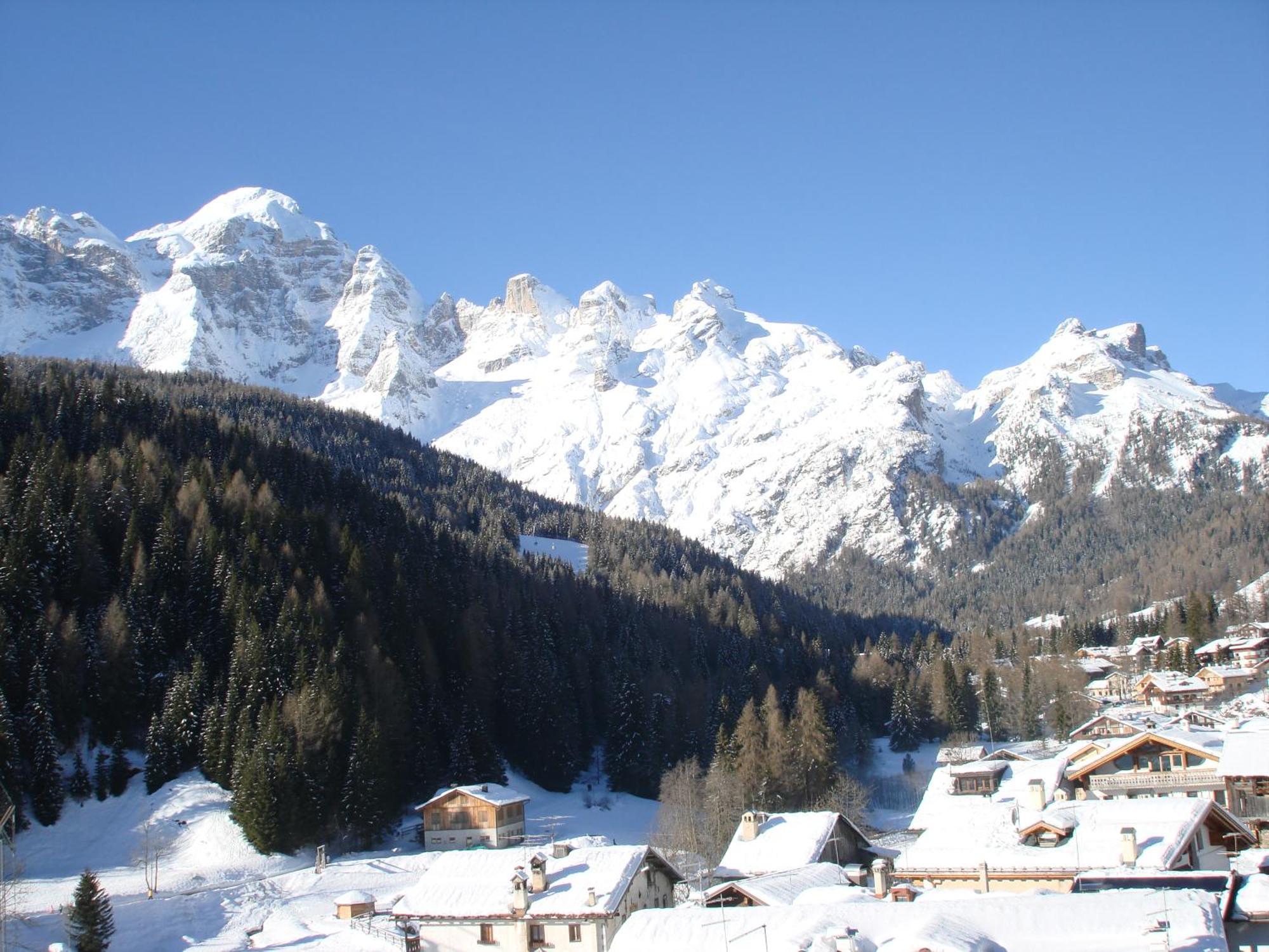 Hotel Corona Val di Zoldo Exterior foto